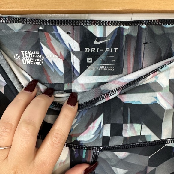 Nike dri-fit Prism Leggings Sz.M - Picture 3 of 3